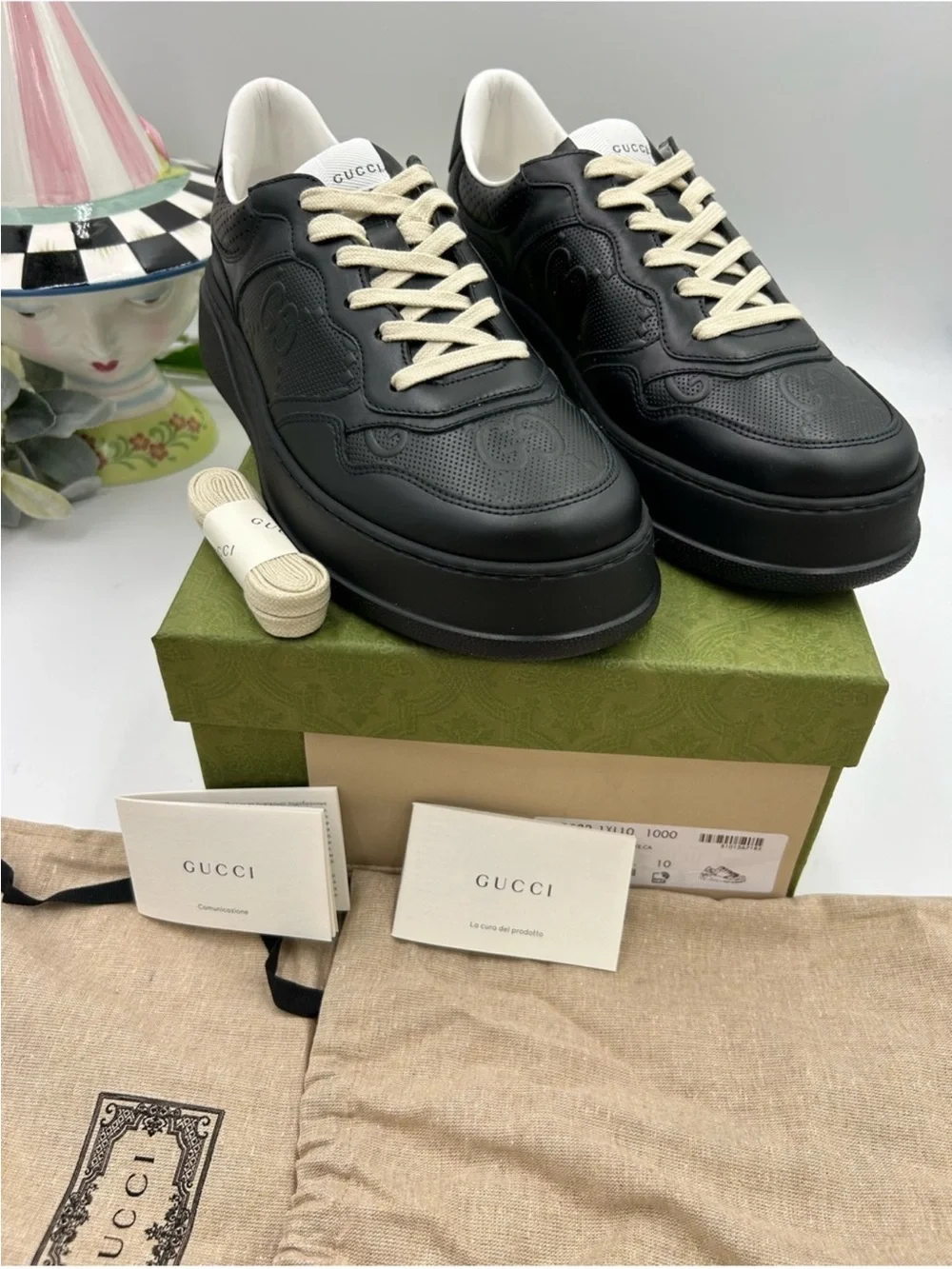 Men’s Gucci GG embossed black leather sneakers size 10 fits 10.5 US made Italy